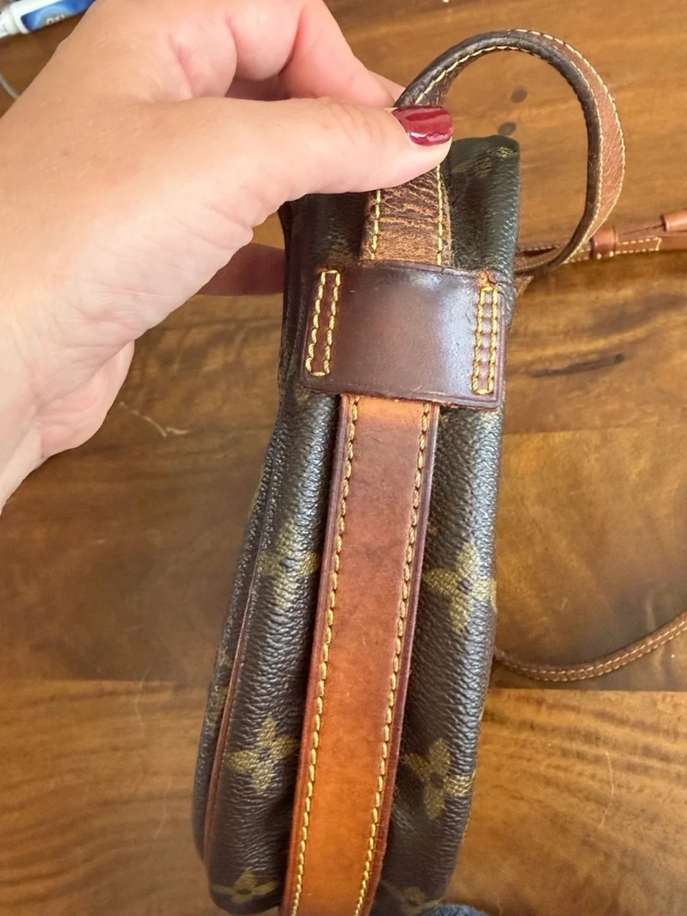 ✨ AUTHENTIC LOUIS VUITTON MONOGRAM CROSSBODY BAG ✨